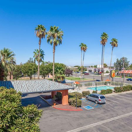 Super 8 By Wyndham Bakersfield/Central Εξωτερικό φωτογραφία