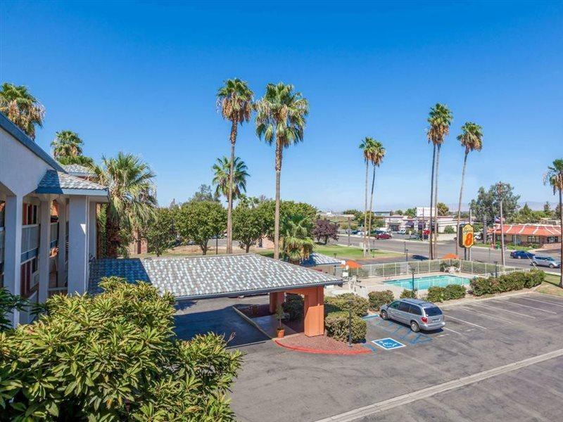 Super 8 By Wyndham Bakersfield/Central Εξωτερικό φωτογραφία